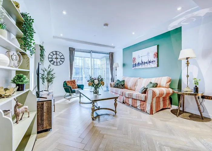 Pristine Apartment In Battersea By 53 Degrees Property, Ideal For Long Term Stays!