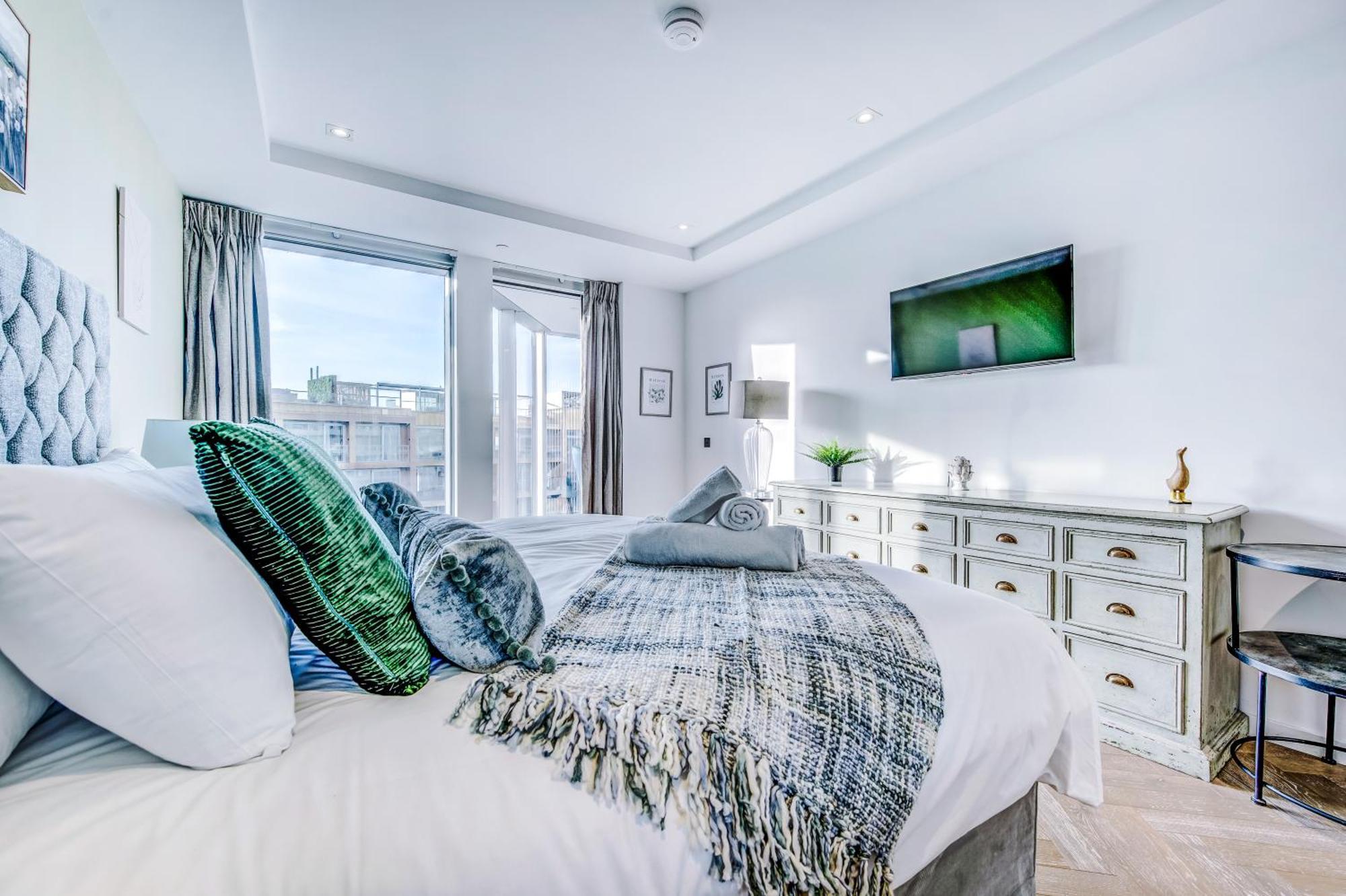 Pristine In Battersea By 53 Degrees Property, Ideal For Long Term Stays! *